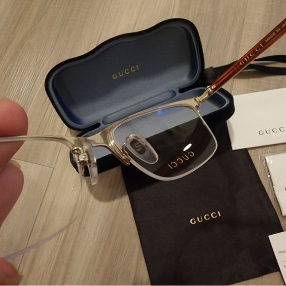 GUCCI WOMEN EYEGLASSES - Picture 1 of 10